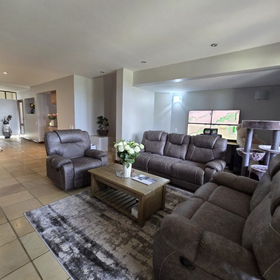 2 Bedroom Property for Sale in Oubaai Western Cape